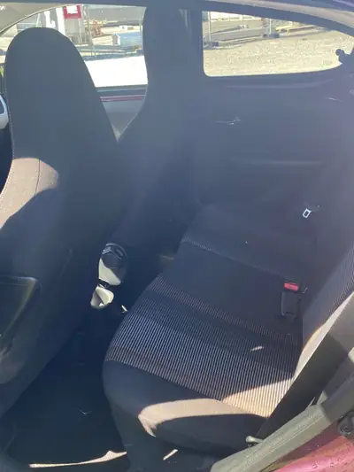 Peugeot 108 1.2 VTi Active — Citadine compacte et économique, 49'000 km seulement — dettaglio