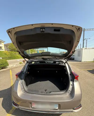 Toyota Auris 1.8 HSD Trend — Hybride économe, état impeccable, 58 500 km — detail