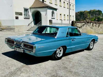 Ford Thunderbird 1965 — Légendaire coupé américain, moteur 303 ch — Miniature 11