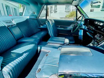 Ford Thunderbird 1965 — Légendaire coupé américain, moteur 303 ch — Miniature 16