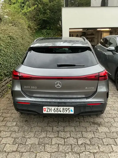 Mercedes-Benz EQA 350 AMG Line 4Matic — SUV électrique 292 ch, très peu kilométré — Seitenansicht