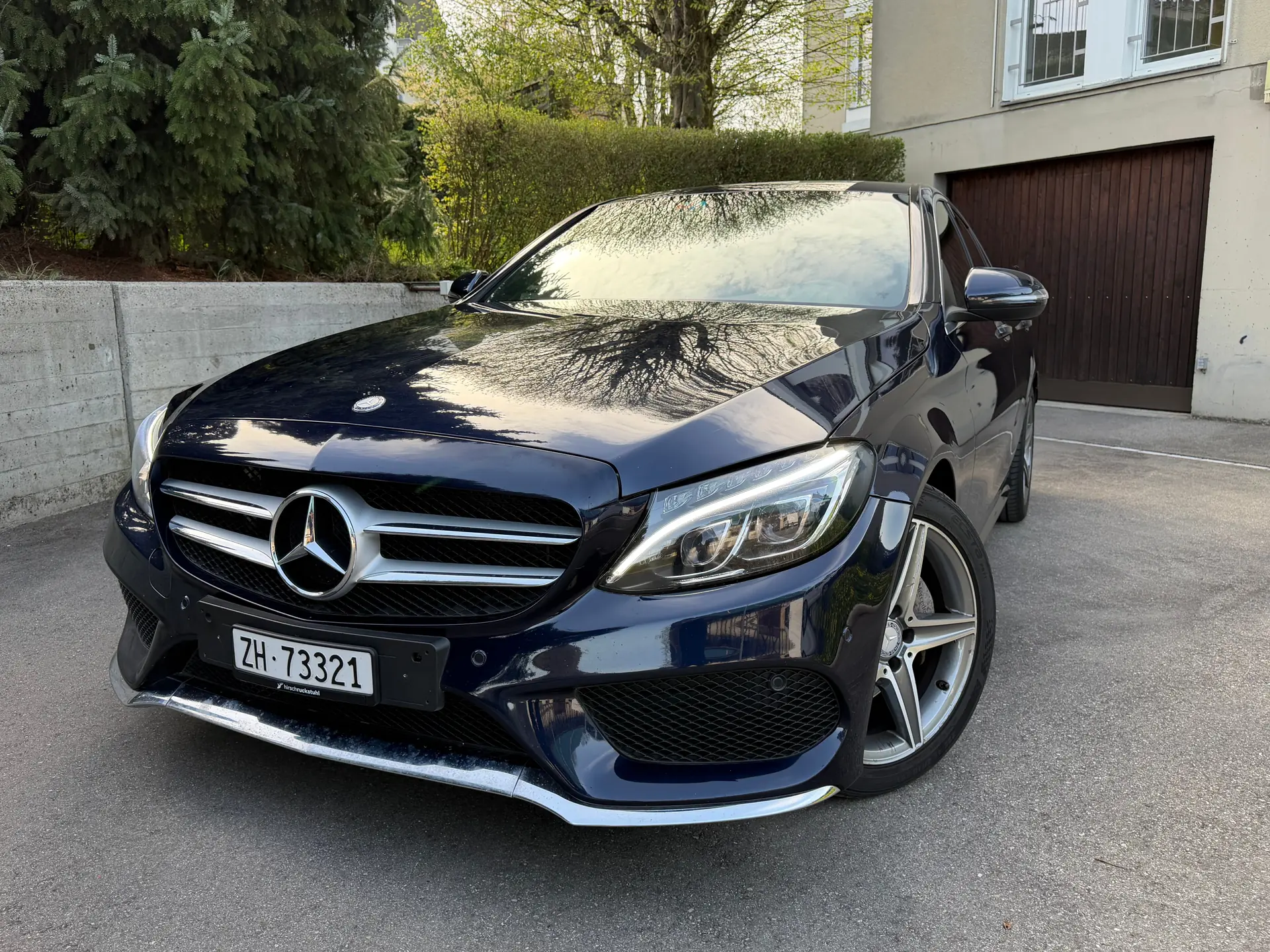 Mercedes-Benz C200 AMG Line — Diesel élégant, 128'000 km, sans sinistre — Außenansicht