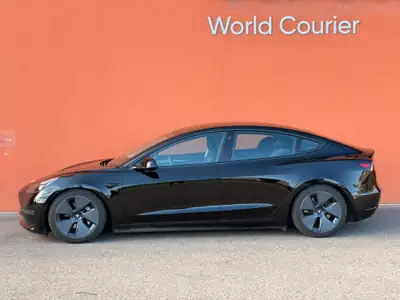Tesla Model 3 Long Range Dual Motor AWD — Performance électrique et autonomie maximale — côté
