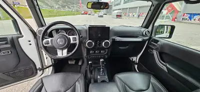 Jeep Wrangler Unlimited 2.8 CRD — Limited Edition JK, diesel automatique, sans sinistre — détail