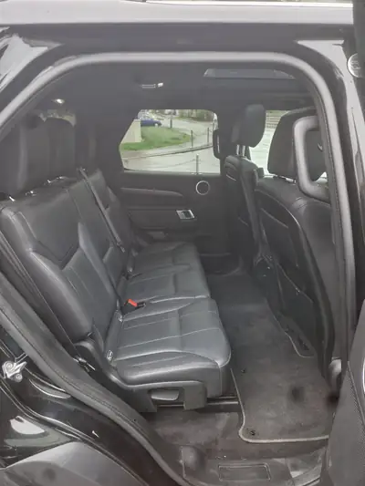 Land Rover Discovery SDV6 306 ch — 7 places, diesel performant, équipement premium — cruscotto