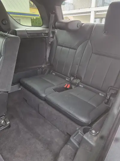 Land Rover Discovery SDV6 306 ch — 7 places, diesel performant, équipement premium — dettaglio