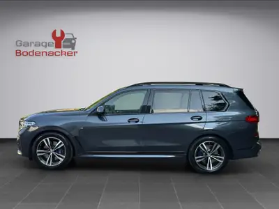 BMW X7 xDrive 48V 40d — Le SUV premium 7 places diesel avec M Sport et technologie avancée — Seitenansicht