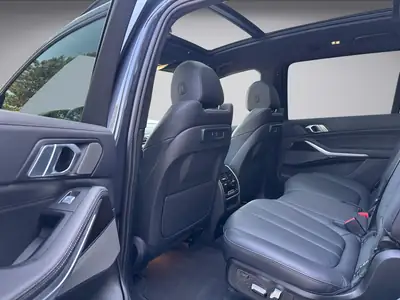 BMW X7 xDrive 48V 40d — Le SUV premium 7 places diesel avec M Sport et technologie avancée — Miniatur 12