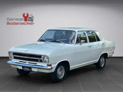 Opel Kadett B 1100 Special — Classique des années 70, moteur économe et fiable — exterior view