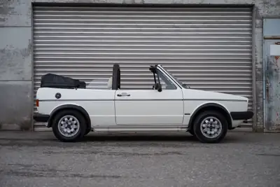 VW Golf Cabriolet 1800 GL — Roadster vintage restauré, expertise vétéran 2024 — arrière