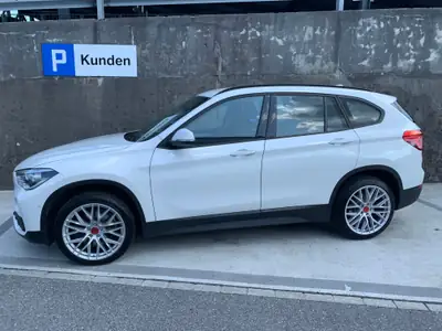 BMW X1 xDrive 20i Steptronic — SUV polyvalent, moteur essence fiable, 103'000 km — exterior view