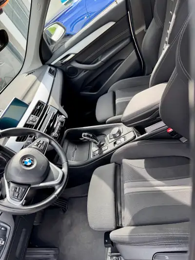 BMW X1 xDrive 20i Steptronic — SUV polyvalent, moteur essence fiable, 103'000 km — Thumbnail 11