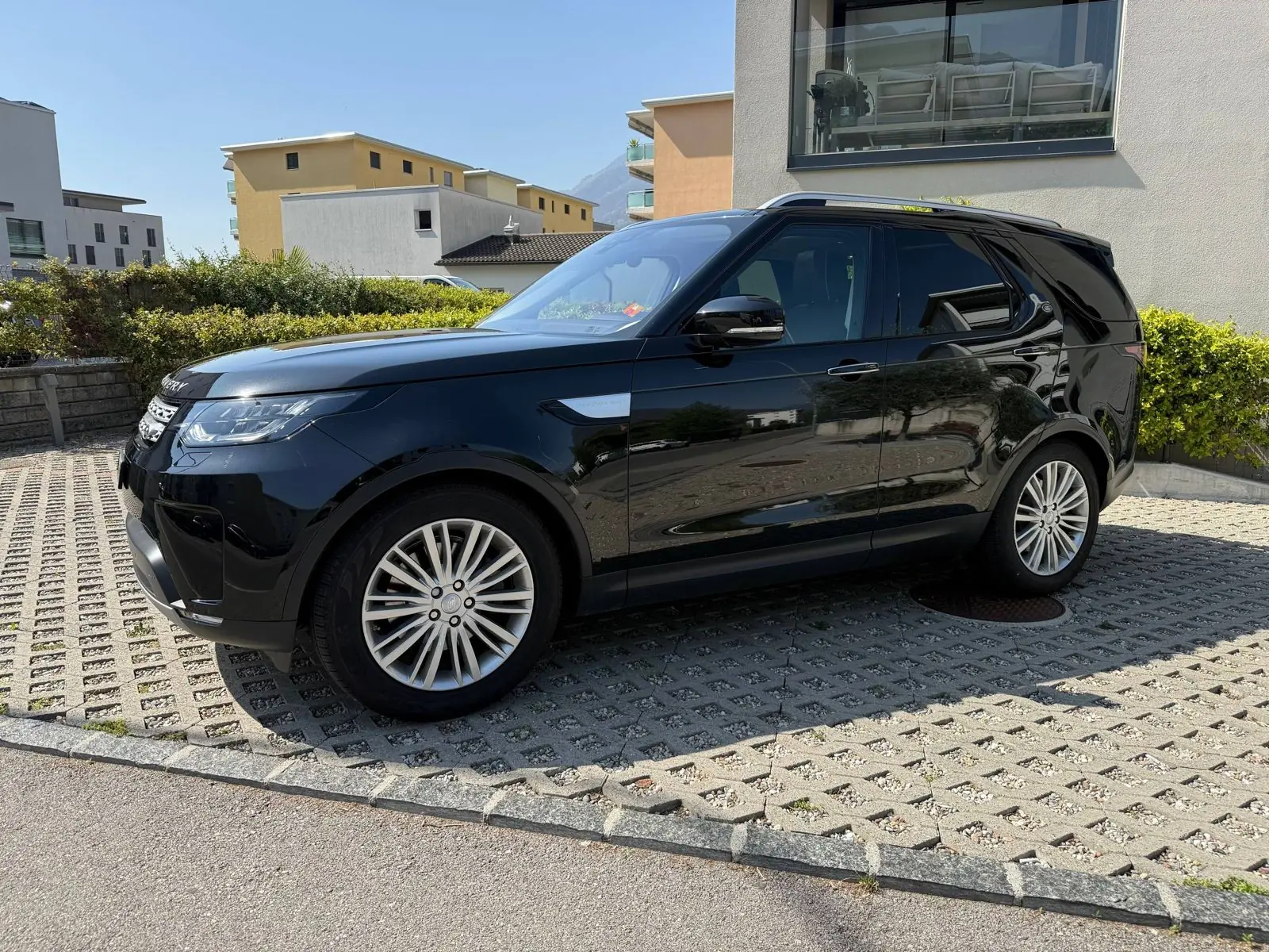 Land Rover Discovery 2017 occasion Bellinzona — 1