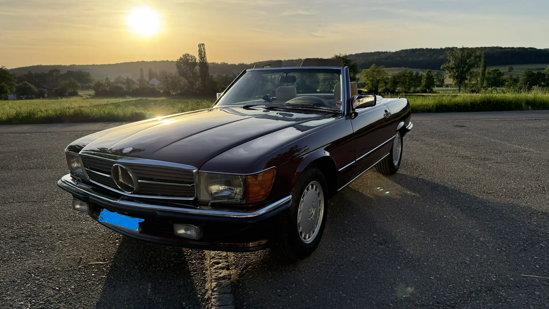 Mercedes-Benz SL 300 — Cabriolet de prestige, 180 ch, histoire automobile garantie — vista esterna