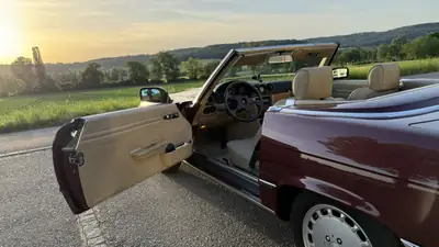 Mercedes-Benz SL 300 — Cabriolet de prestige, 180 ch, histoire automobile garantie — Miniatura 13