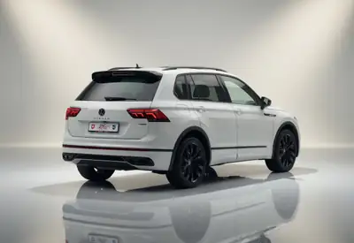 VW Tiguan 2.0 TDI R-Line 4Motion — SUV robuste, 4x4 intelligent et consommation maîtrisée — tableau de bord