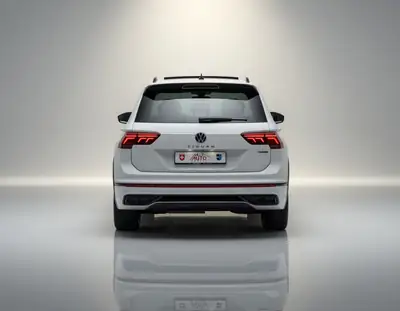 VW Tiguan 2.0 TDI R-Line 4Motion — SUV robuste, 4x4 intelligent et consommation maîtrisée — intérieur