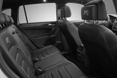 VW Tiguan 2.0 TDI R-Line 4Motion — SUV robuste, 4x4 intelligent et consommation maîtrisée — Miniature 14