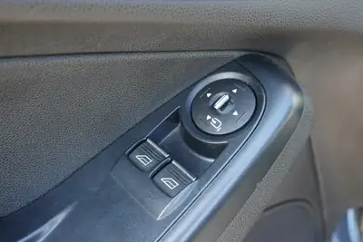 Ford Fiesta 1.0 SCTi Trend PowerShift — Citadine fiable, boîte auto, consommation économique — Miniature 15