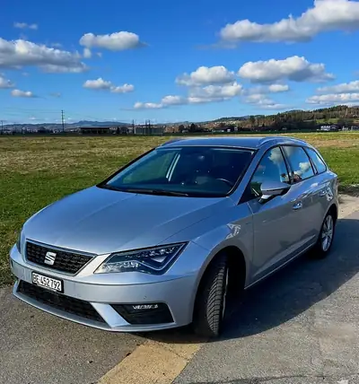 SEAT Leon 1.4 TSI ST — Berline dynamique, 125'000 km, transmission automatique — vista esterna