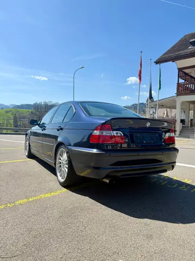 BMW 325i E46 M-Paket — Berline sportive emblématique, 255'000 km — arrière