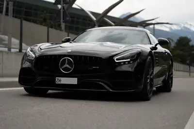 Mercedes-AMG GT Night Edition — Coupé sportif 530 ch, garantie Junge Sterne incluse — Außenansicht