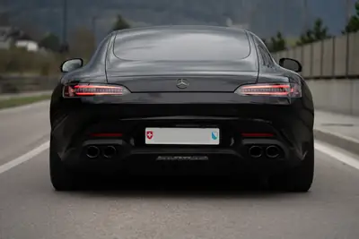 Mercedes-AMG GT Night Edition — Coupé sportif 530 ch, garantie Junge Sterne incluse — Miniatur 8