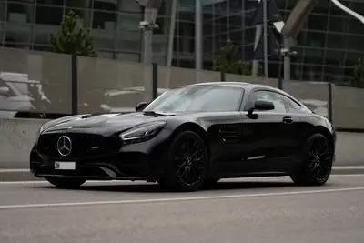Mercedes-AMG GT Night Edition — Coupé sportif 530 ch, garantie Junge Sterne incluse — Miniatur 7