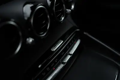Mercedes-AMG GT Night Edition — Coupé sportif 530 ch, garantie Junge Sterne incluse — Miniatur 20