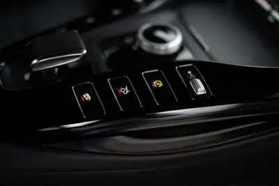 Mercedes-AMG GT Night Edition — Coupé sportif 530 ch, garantie Junge Sterne incluse — Miniatur 19