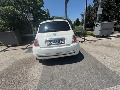 Fiat 500 1.2 Pop Dualogic auto — L'icône urbaine économique et facile à conduire — Heckansicht