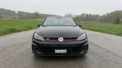 VW Golf 2.0 TSI GTI Performance DSG — Sportive affûtée, 245 ch et seulement 64 500 km — intérieur