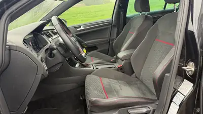VW Golf 2.0 TSI GTI Performance DSG — Sportive affûtée, 245 ch et seulement 64 500 km — Miniature 8