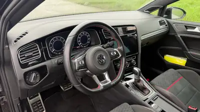VW Golf 2.0 TSI GTI Performance DSG — Sportive affûtée, 245 ch et seulement 64 500 km — Miniature 10