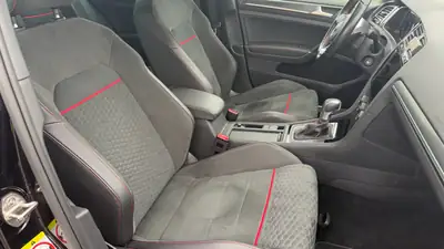 VW Golf 2.0 TSI GTI Performance DSG — Sportive affûtée, 245 ch et seulement 64 500 km — Miniature 16