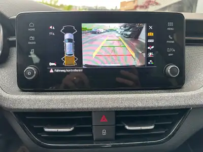Skoda Kamiq 1.5 TSI Edition Plus DSG — Petit SUV dynamique, 15'000 km seulement — Thumbnail 9