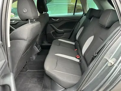 Skoda Kamiq 1.5 TSI Edition Plus DSG — Petit SUV dynamique, 15'000 km seulement — Thumbnail 7