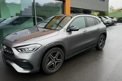 Mercedes-Benz GLA 200 AMG Line 4Matic — SUV compact 4×4, garantie usine 10 ans incluse — rear view