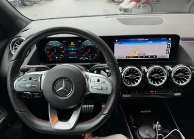 Mercedes-Benz GLA 200 AMG Line 4Matic — SUV compact 4×4, garantie usine 10 ans incluse — Thumbnail 11