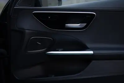 Mercedes-Benz C 220 d T AMG Line — Break diesel hybride, entretien MB récent — Miniatura 15