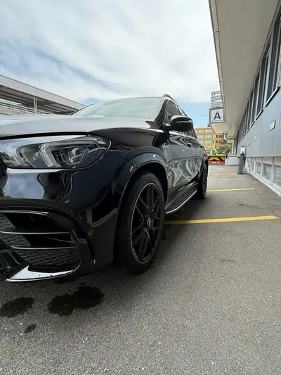 Mercedes-Benz GLE 63 S AMG 4Matic+ — Performance extrême et luxe SUV sans compromis — cruscotto