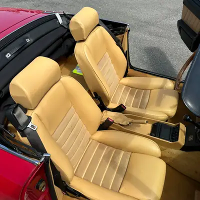 Alfa Romeo Spider 2.0 — Cabriolet légendaire 1990, expertisé et sans accident — côté