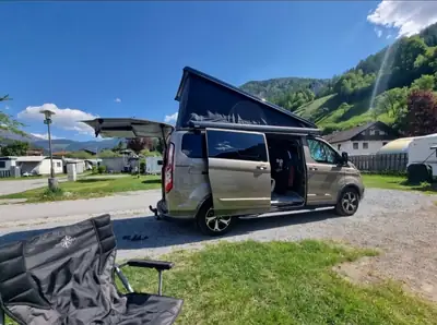 Ford Transit Custom Plus 340 L2H1 — Utilitaire diesel robuste, 10'000 km seulement — exterior view