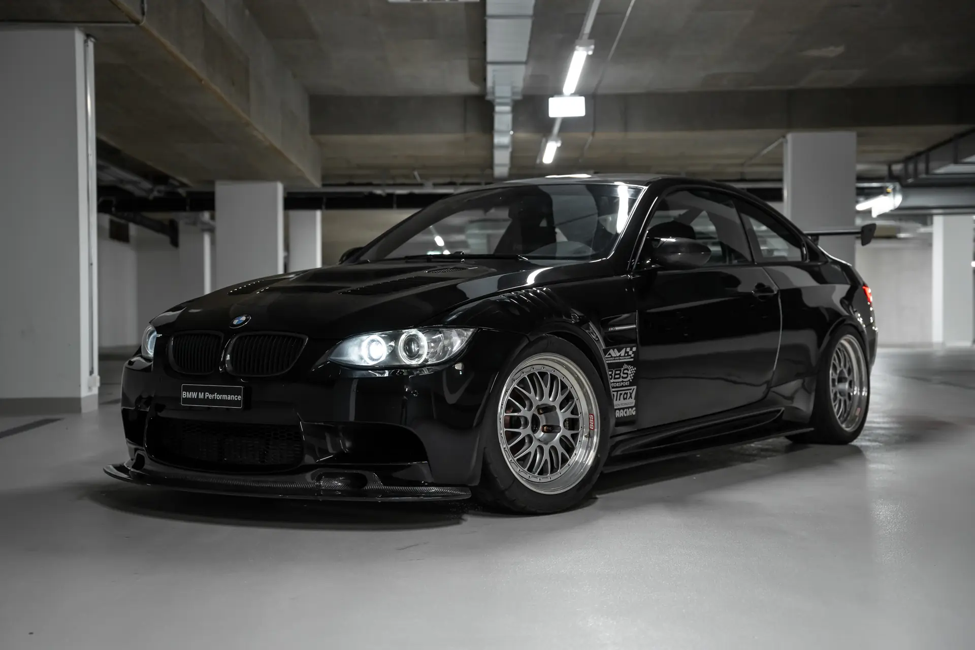 BMW M3 Coupé 2008 — 420 ch, boîte manuelle, sportivité authentique — vista esterna