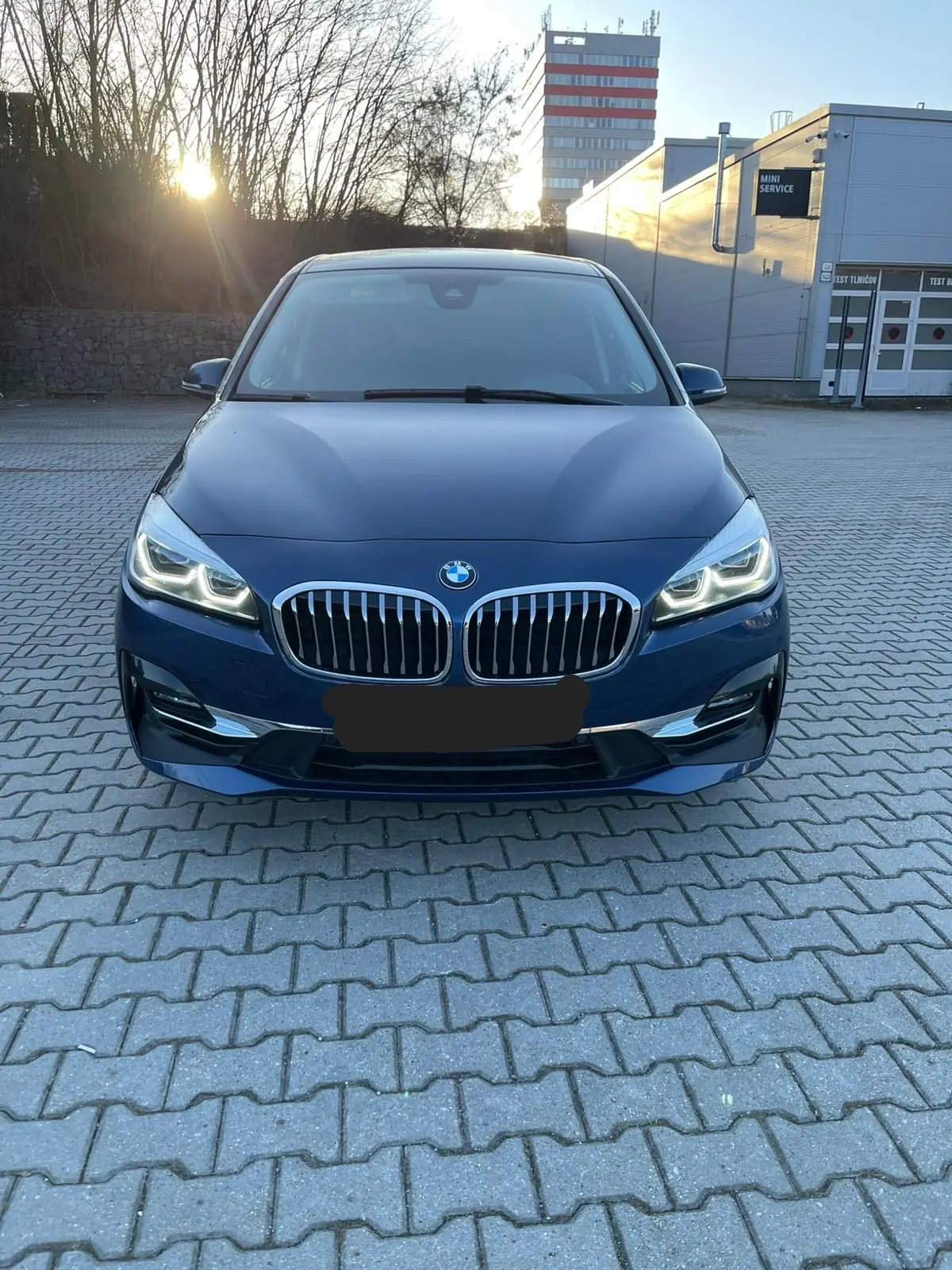 BMW 218 Gran Tourer — Monospace compact polyvalent, faible kilométrage — Außenansicht