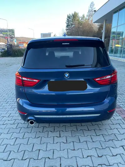 BMW 218 Gran Tourer — Monospace compact polyvalent, faible kilométrage — Heckansicht