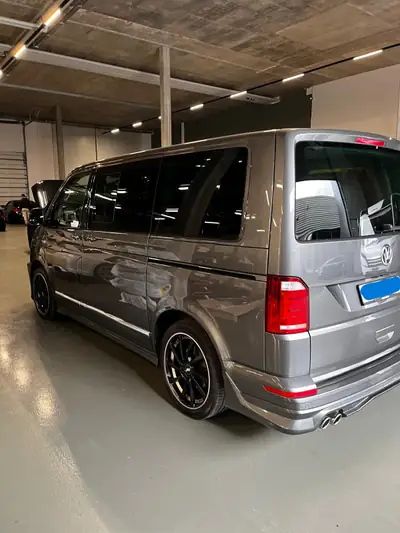 VW T6 Multivan 2.0 Bi-TDI Highline 4Motion — Monospace 7 places, toutes routes, état impeccable — fianco