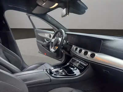 Mercedes-Benz E 63 AMG 4Matic — Break haute performance, 571 ch et technologie premium — Thumbnail 9