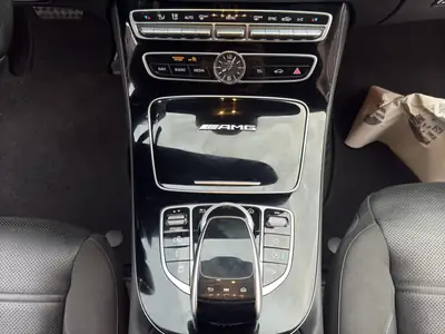 Mercedes-Benz E 63 AMG 4Matic — Break haute performance, 571 ch et technologie premium — Thumbnail 20