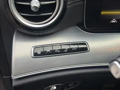 Mercedes-Benz E 63 AMG 4Matic — Break haute performance, 571 ch et technologie premium — Thumbnail 23